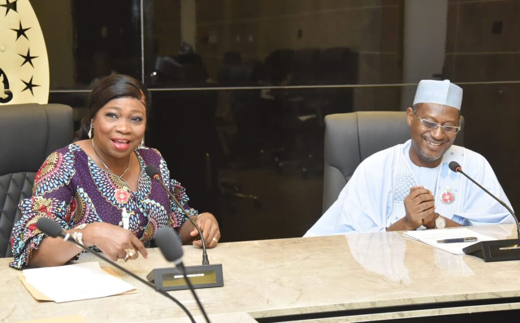 .Minister Dangiwa acknowledged the valuable contributions of the Nigerian diaspora, noting their remittances exceeding $24 billion annually. He emphasized the ministry's support for NiDCOM's efforts to help Nigerians abroad own homes in their homeland.