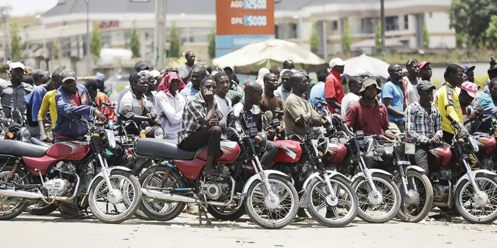 There was pandemonium Wednesday at the Fagba area of Iju and Abattoir area of Okoba when commercial motorcycle operators and illegal occupants of shanties on rail lines engaged the officials of the Lagos State Taskforce.